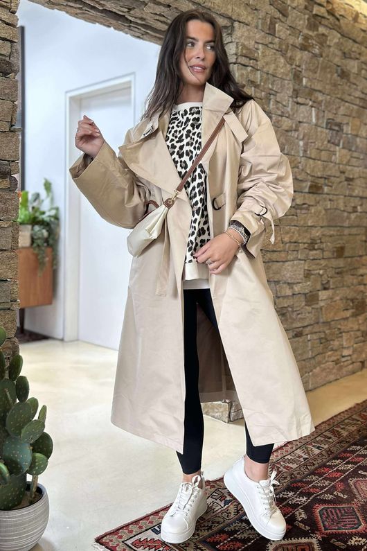 The Scamp Leopard Chillax Sweatshirt Ecru